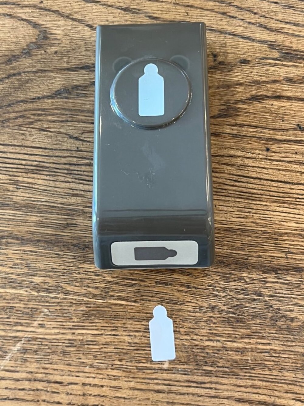 Stampin' Up! Tiny Tag Paper Punch Crafting Tool Scrapbooking Supply